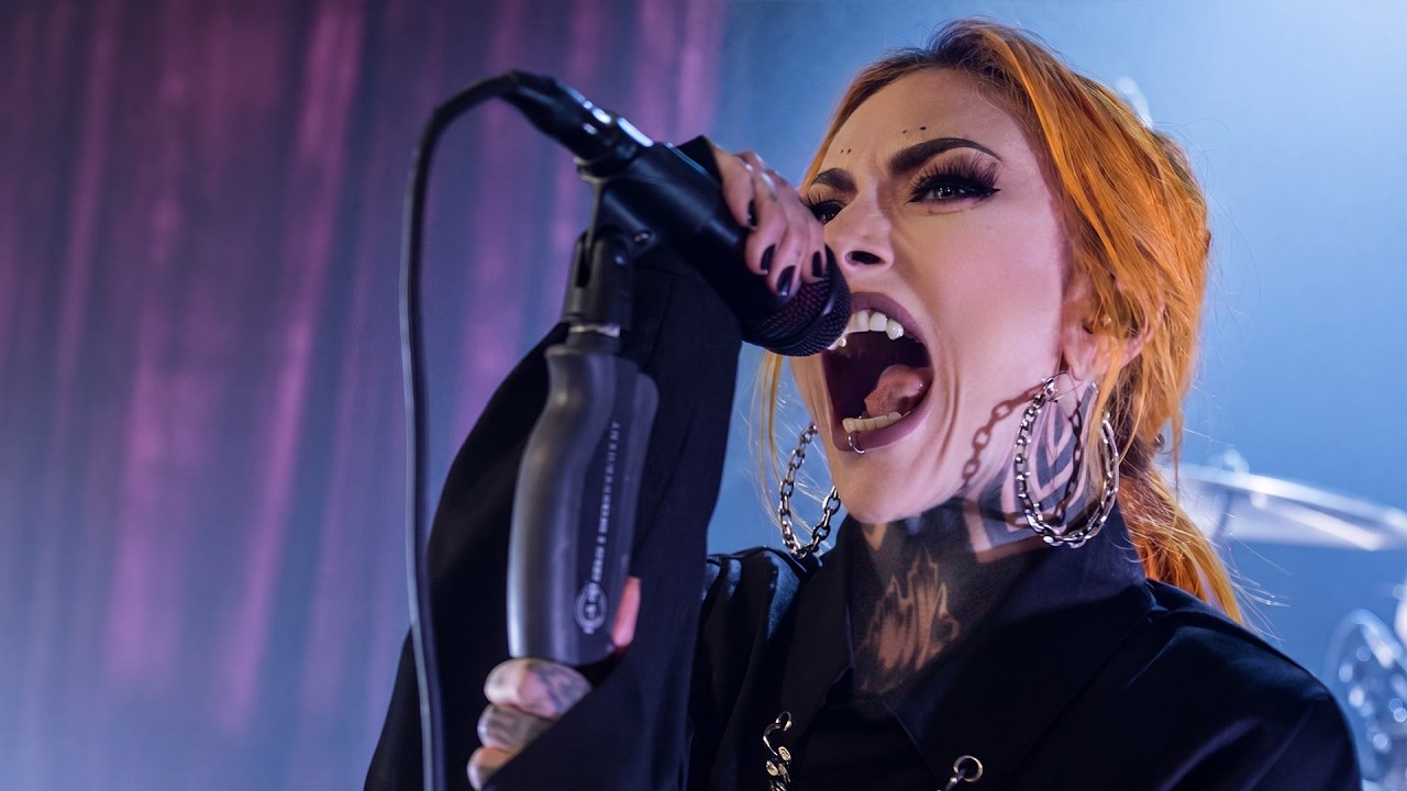 Lena Scissorhands performing Orphan Soul in the live one-take playthrough